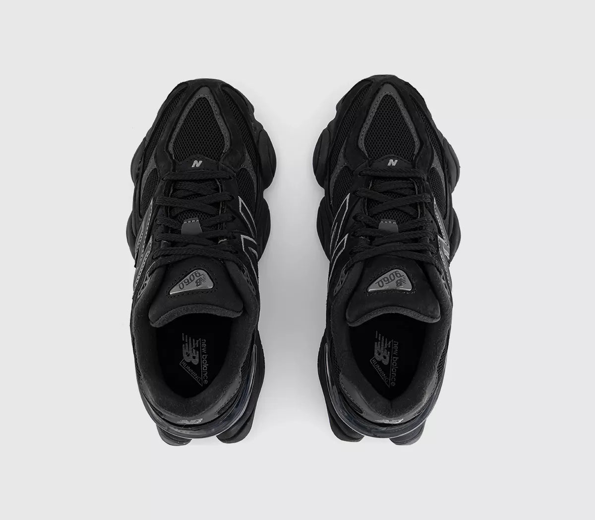 9060 Trainers