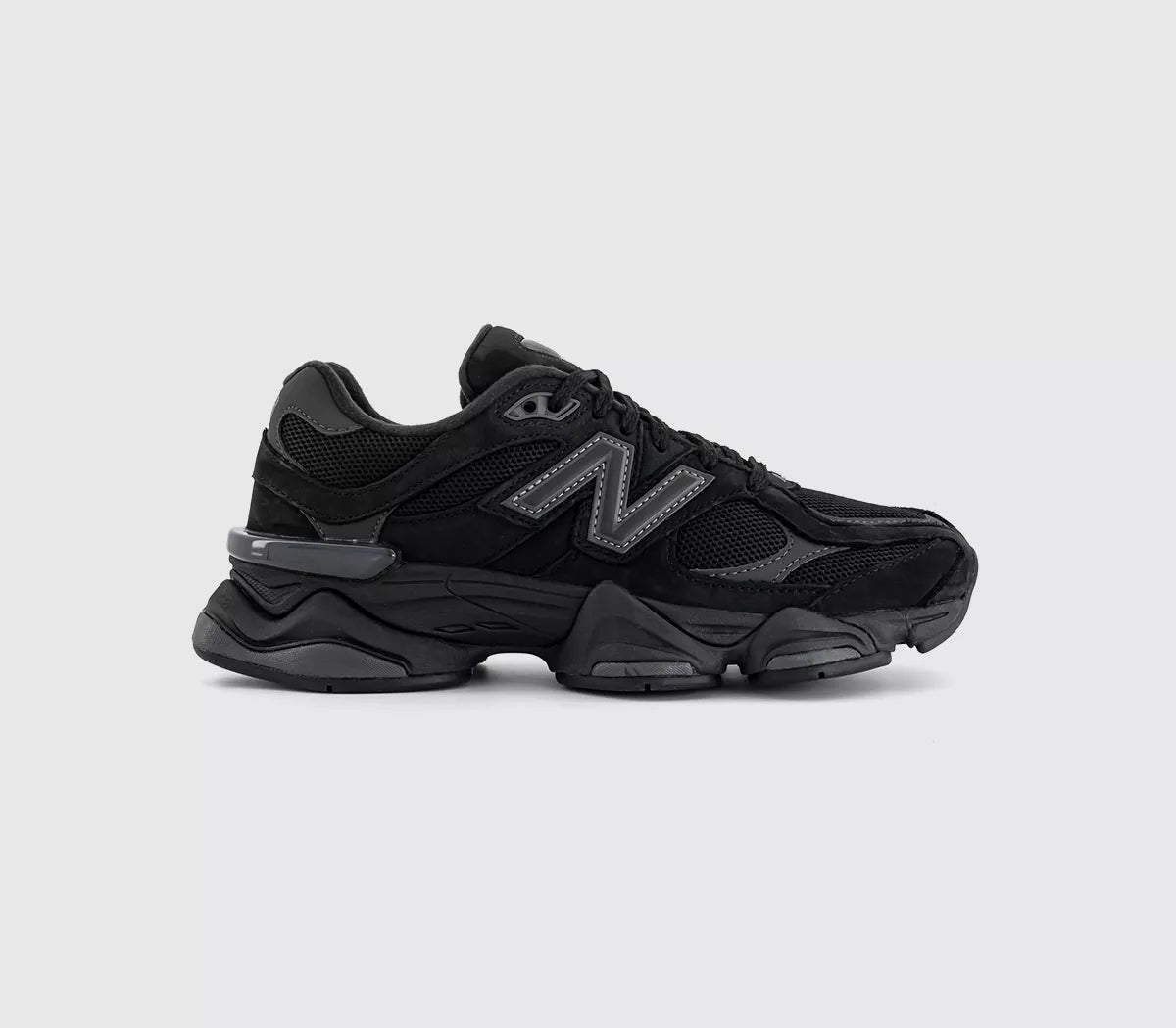 9060 Trainers