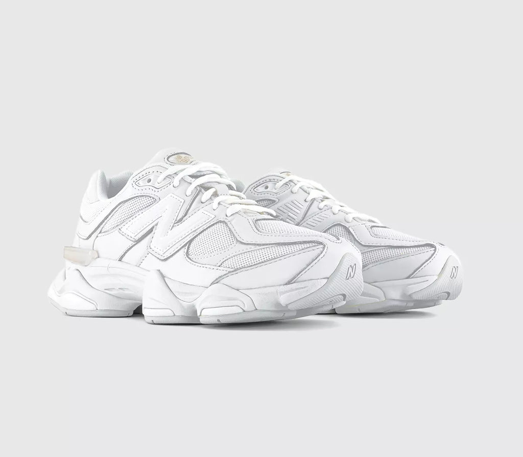 9060 Trainers
