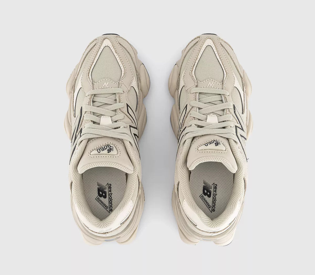 9060 Trainers