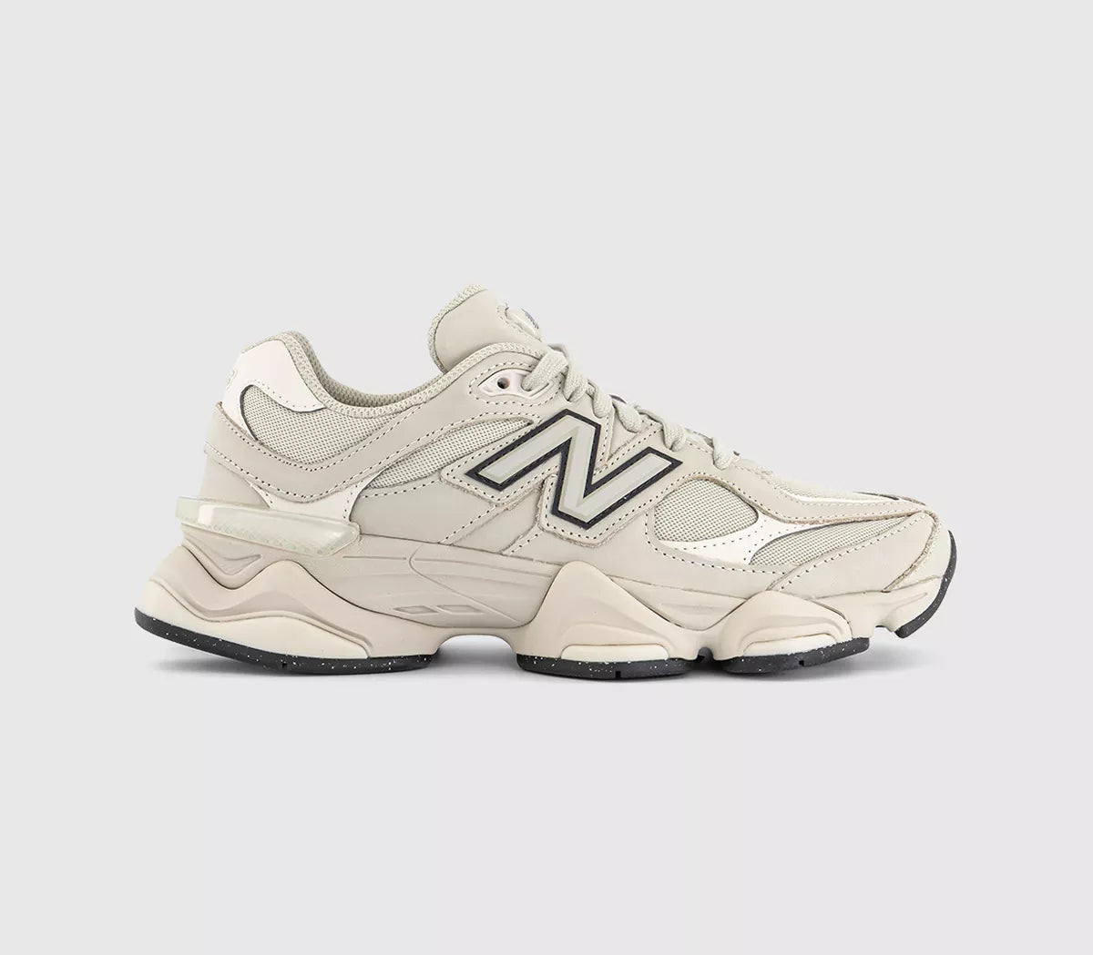 9060 Trainers