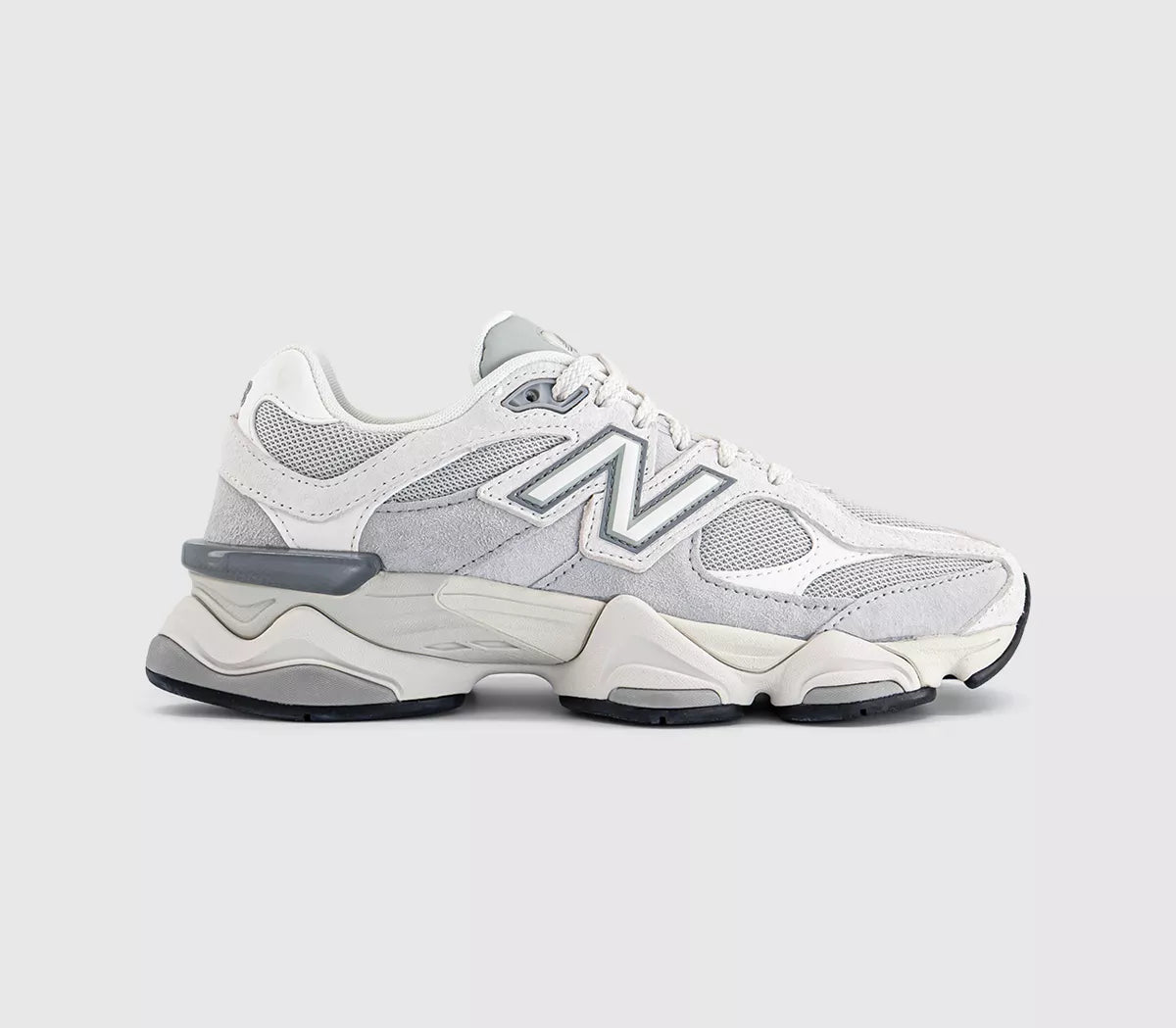 9060 Trainers